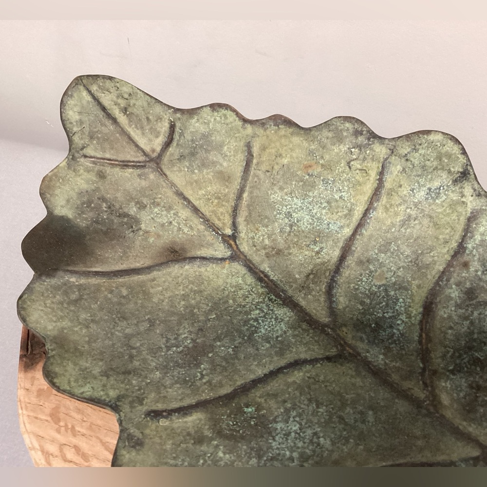 🟢 Vintage Solid Brass, Huge & Loaded With Patina Leaf Center Piece Decor - Rare - Picture 10 of 16